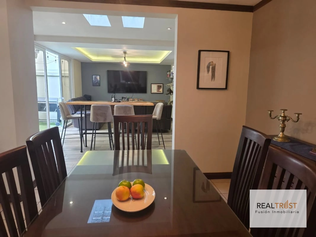 Casa en venta Zona 16 - 15