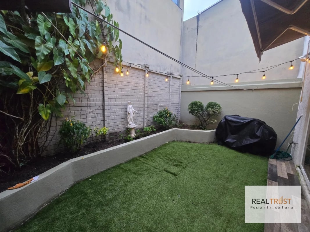 Casa en venta Zona 16 - 1