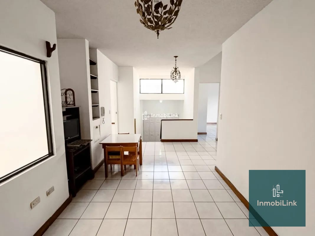 Kanajuyu — Casa en Venta en Kanajuyú, Zona 16, Guatemala, Ciudad — foto 3 de 12