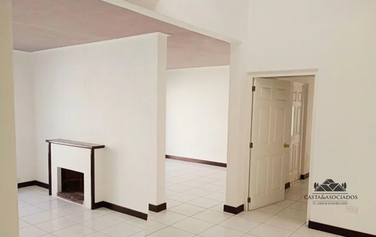 CASA EN VENTA KM 10.5 CARRETERA A EL SALVADOR - 7