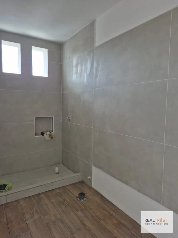 VENDO CASA PARA ESTRENAR HACIENDA REAL, ZONA 16 - 2