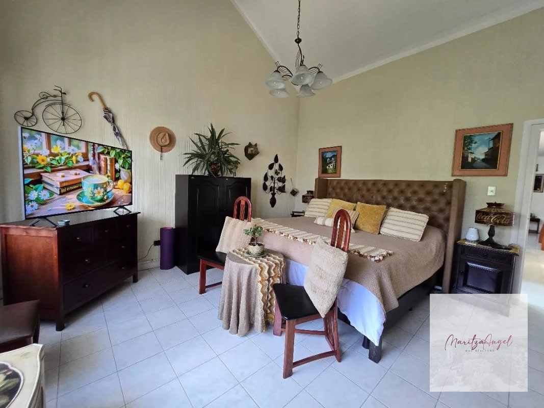 VENTA DE CASA EN ZONA 10 — Casa en Venta en Zona 10, Guatemala, Ciudad — foto 5 de 10