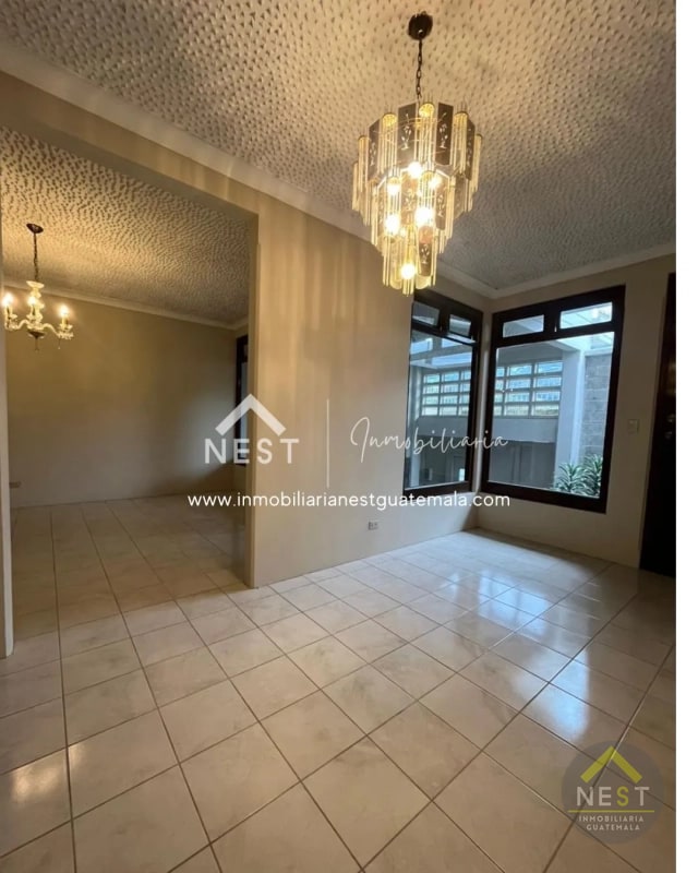 Casa de 4 habitaciones en Venta, Ciudad San Cristóbal | Res. Loma Real — Casa en Venta en Loma Real, Zona 8 Mixco, Guatemala, Ciudad — foto 1 de 17