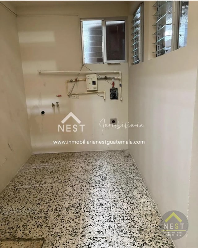 Casa de 4 habitaciones en Venta, Ciudad San Cristóbal | Res. Loma Real — Casa en Venta en Loma Real, Zona 8 Mixco, Guatemala, Ciudad — foto 4 de 17