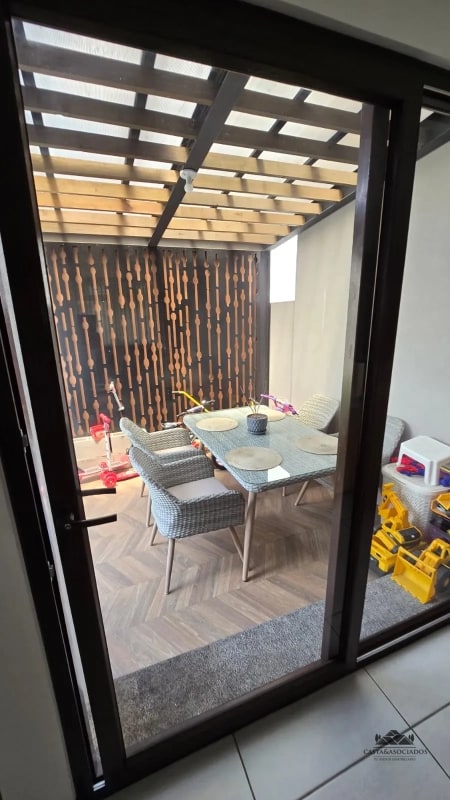 CASA EN VENTA EN ZONA 4 DE MIXCO - 6