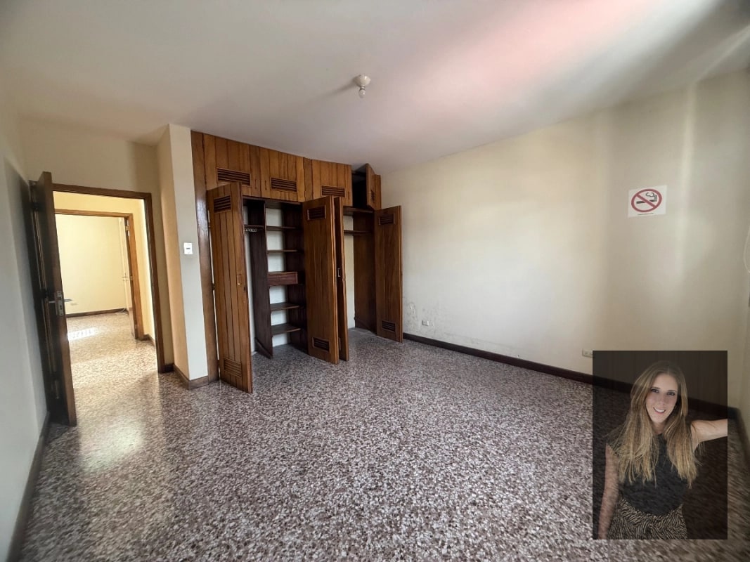 Casa para oficina, clinicas medicas, etc en zona 10 - 13