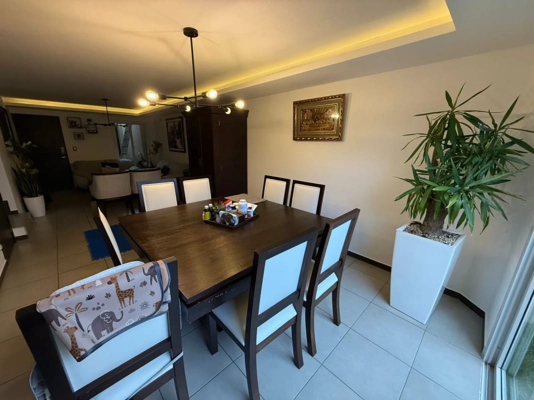 Casa en Venta Cumbres de La Arboleda Km. 21.5 CAES — Casa en Venta en Cumbres de La Arboleda, Carretera a El Salvador, Guatemala, Ciudad — foto 12 de 13