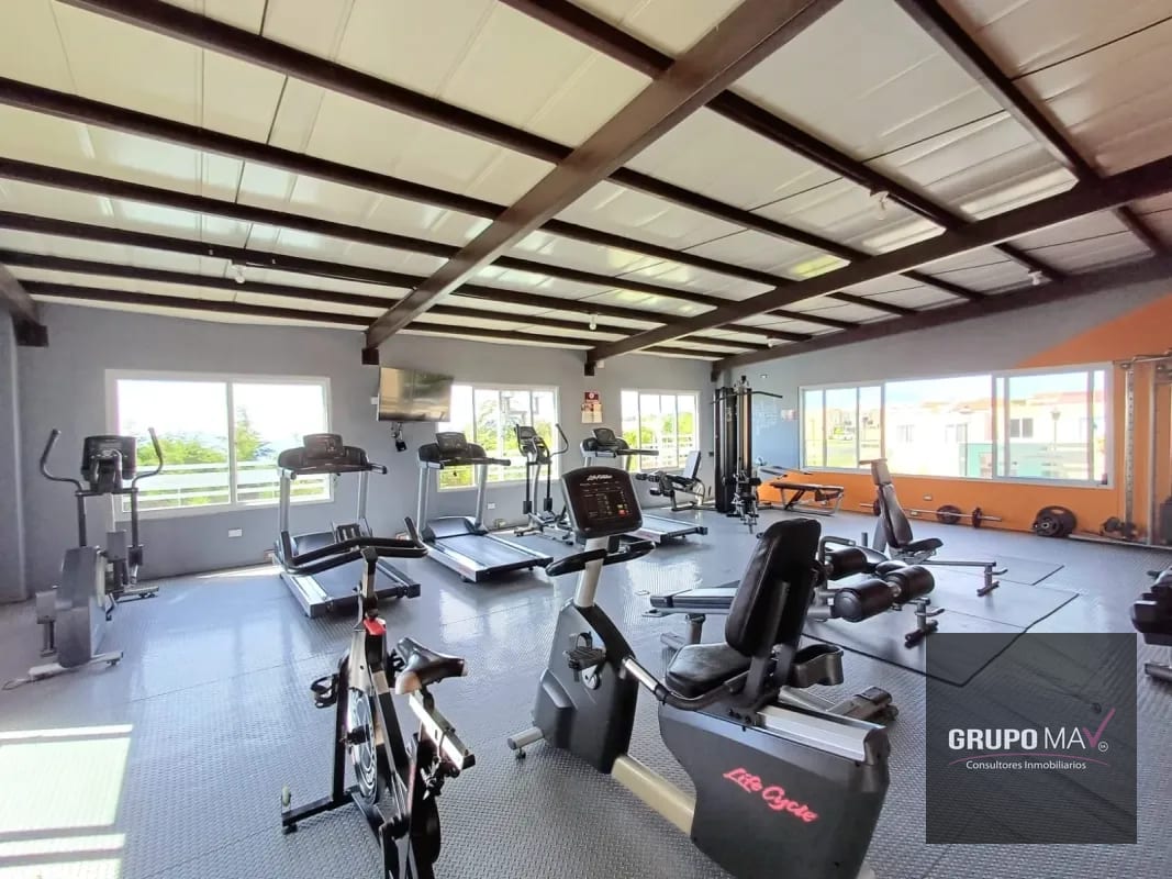 Casa Condominio Cumbres de la Arboleda Km 21.5 CAES — Casa en Venta en Cumbres de La Arboleda, Carretera a El Salvador, Guatemala, Ciudad — foto 3 de 12