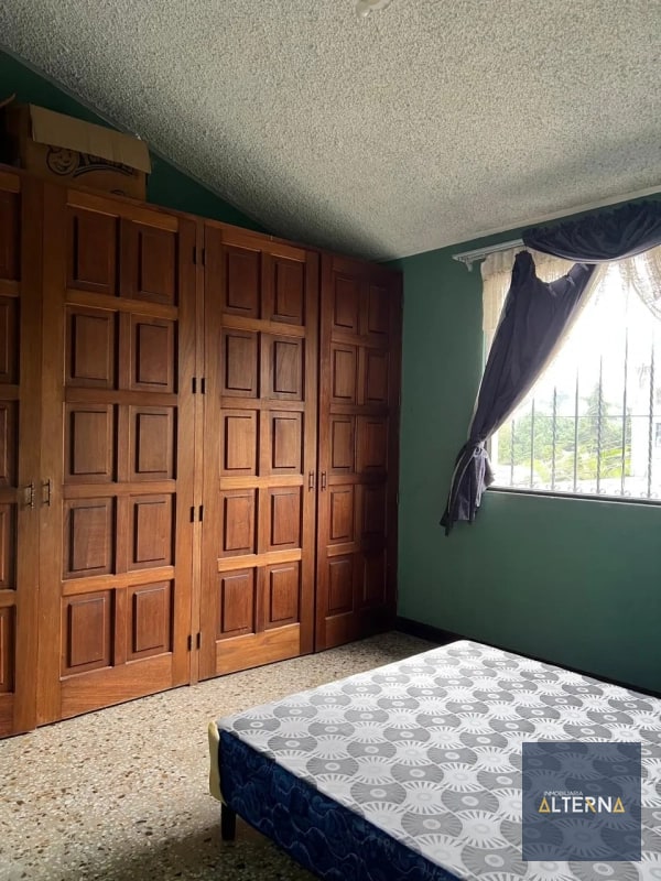 Casa en Venta en Zona 16 - 10