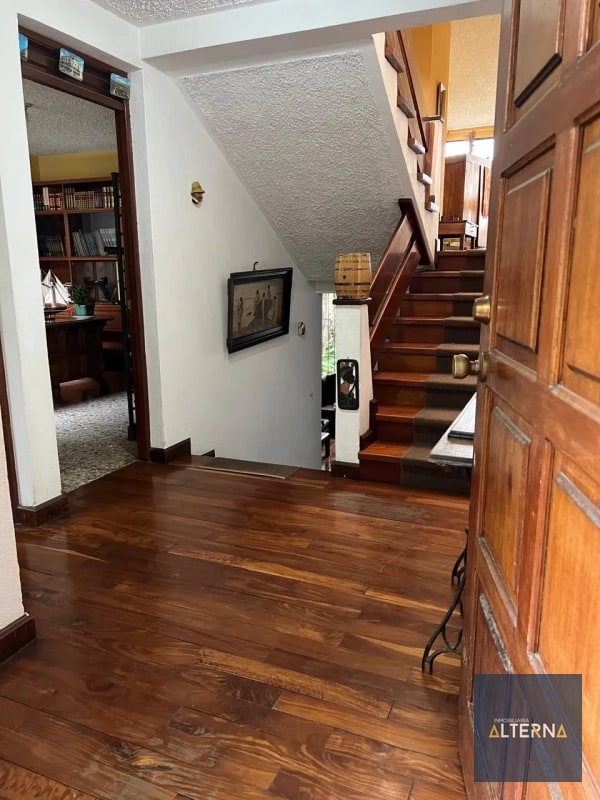 Casa en Venta en Zona 16 - 5