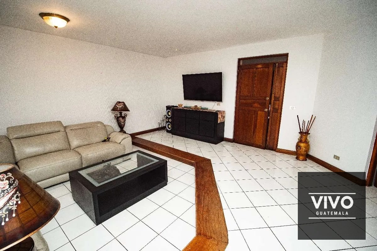Se vende casa, 4 habitaciones, Boulevard Balcones, San Cristóbal – Mixco - 12