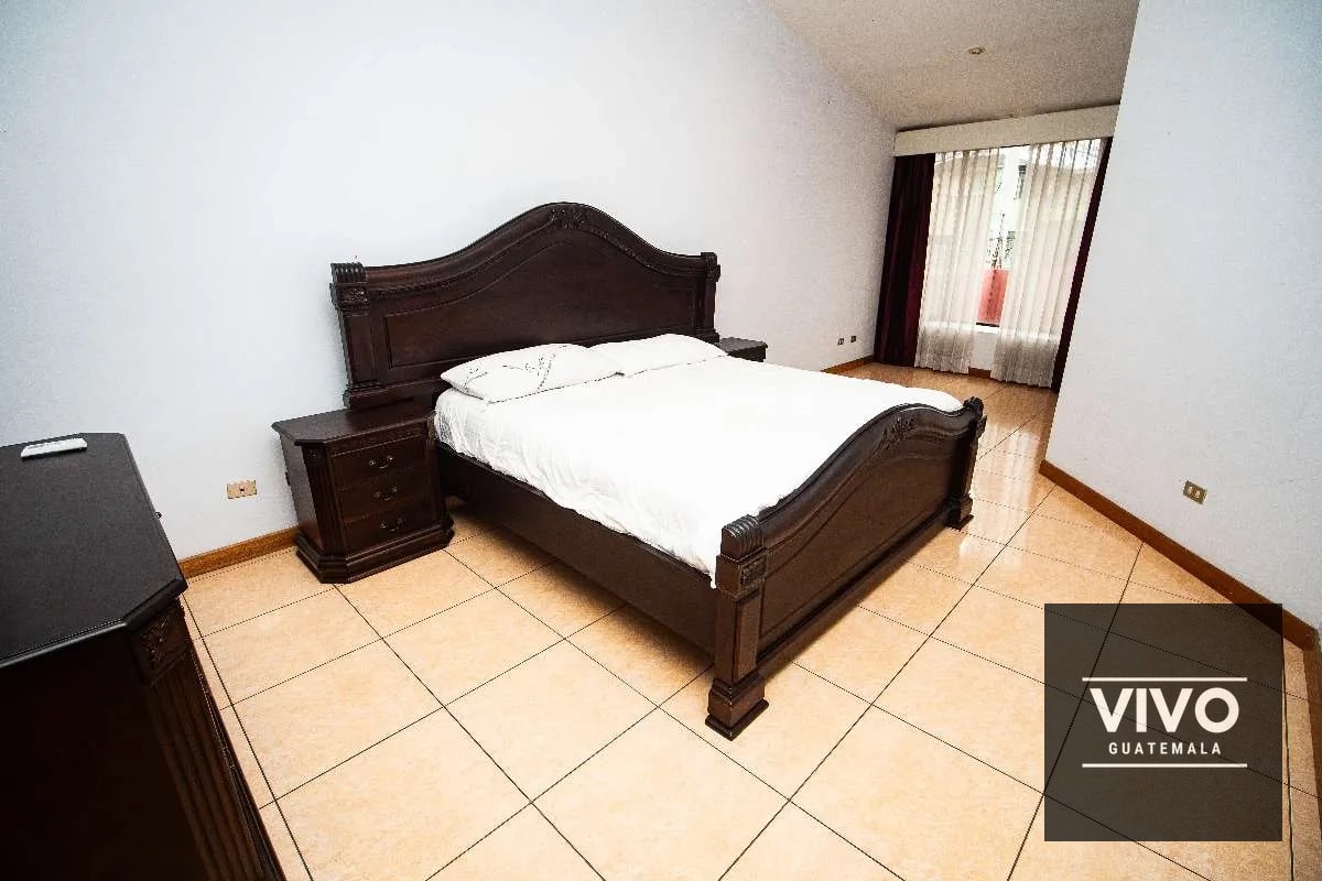 Se vende casa, 4 habitaciones, Boulevard Balcones, San Cristóbal – Mixco - 5