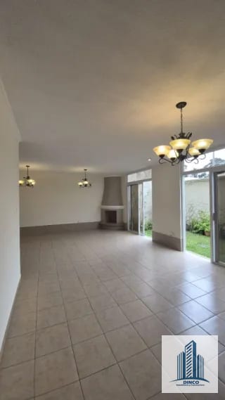 Vendo Casa en Quinta Los Encinos Z.7 de Mixco — Casa en Venta en Quinta Los Encinos, Zona 7 Mixco, Guatemala, Ciudad — miniatura 1 de 6