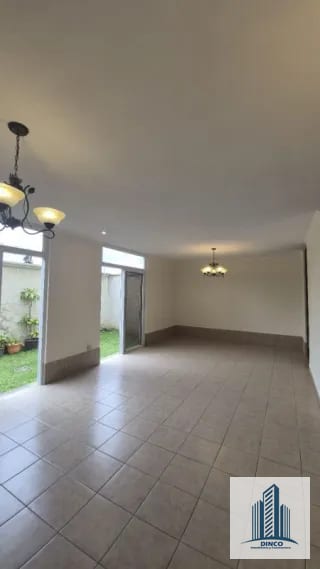 Vendo Casa en Quinta Los Encinos Z.7 de Mixco — Casa en Venta en Quinta Los Encinos, Zona 7 Mixco, Guatemala, Ciudad — miniatura 6 de 6