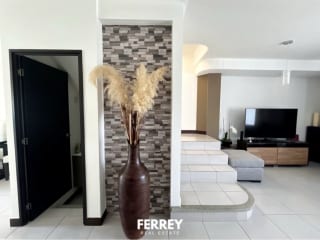 Casa en renta en zona 16 Condominio San Agustín — Casa en Alquiler en Zona 16, Guatemala, Ciudad — miniatura 1 de 10