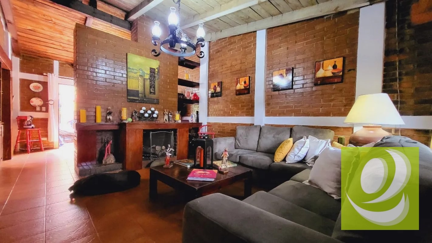 CASA EN VENTA EN ZONA 2 DE MIXCO COL. ALVARADO - 1