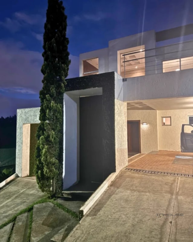 CASA EN VENTA EN ZONA 16 LAS CUMBRES - 1