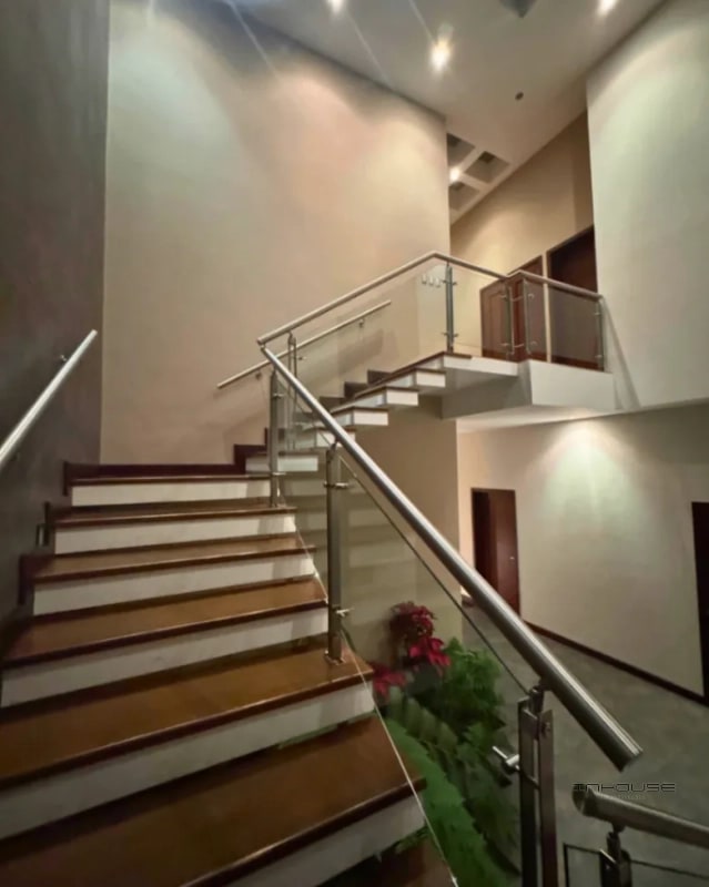 CASA EN VENTA EN ZONA 16 LAS CUMBRES - 15