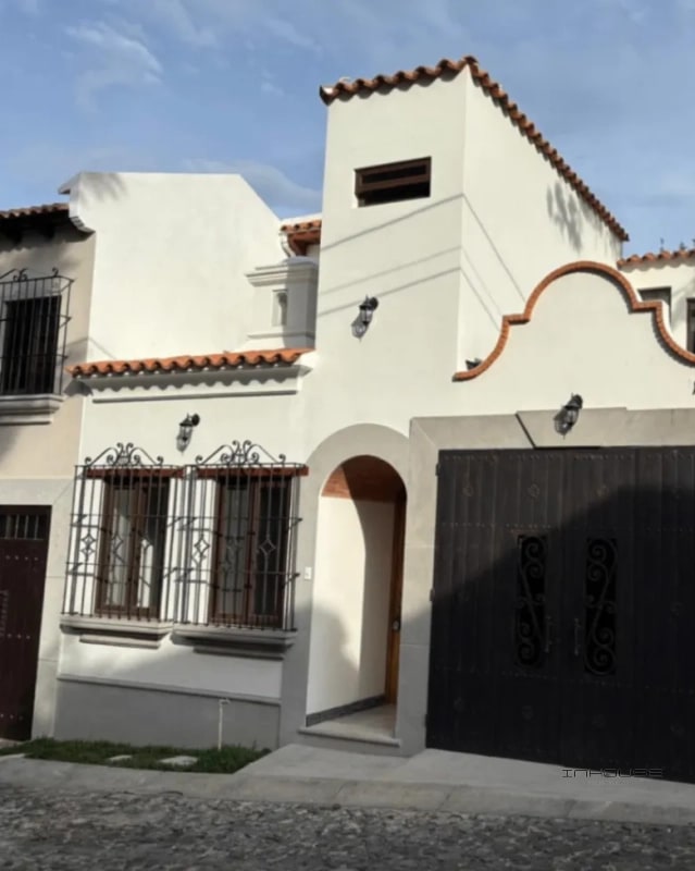 CASA EN VENTA EN ANTIGUA GARDENS - 3