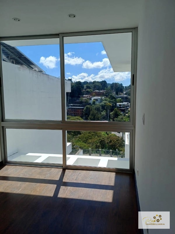 RENTA, AMPLIA CASA DE TRES NIVELES, CAES, CONDOMINIO Km.9 - 5