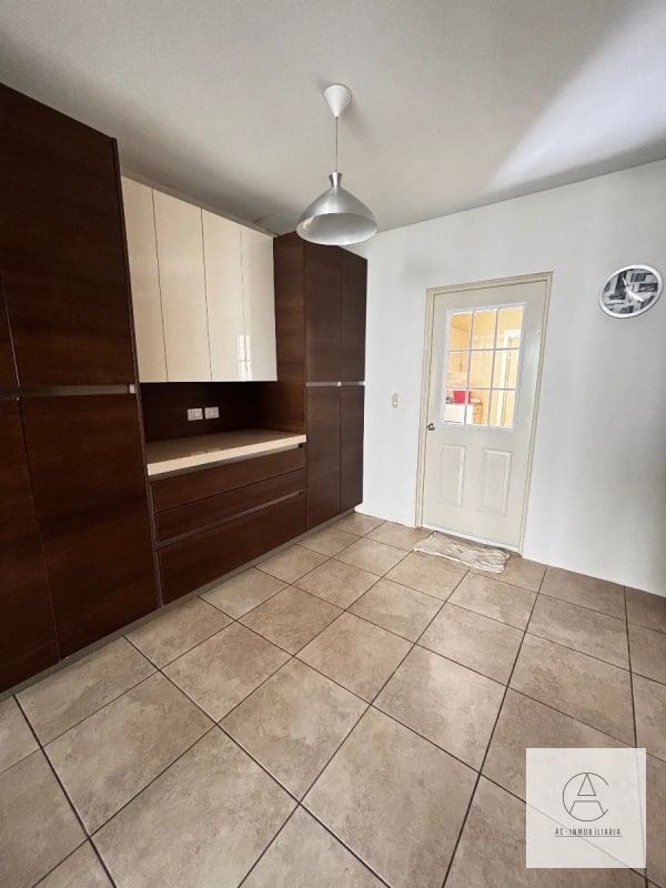 Linda casa en venta en Portal del Bosque 1 - 11