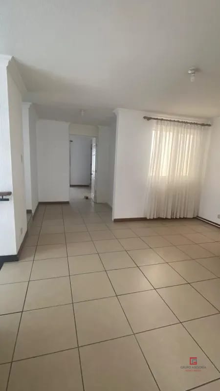 Hermosa casa en venta en Jardines de San Cristóbal zona 8 de Mixco — Casa en Venta en Jardines de San Cristóbal, Zona 8 Mixco, Guatemala, Ciudad — foto 6 de 9