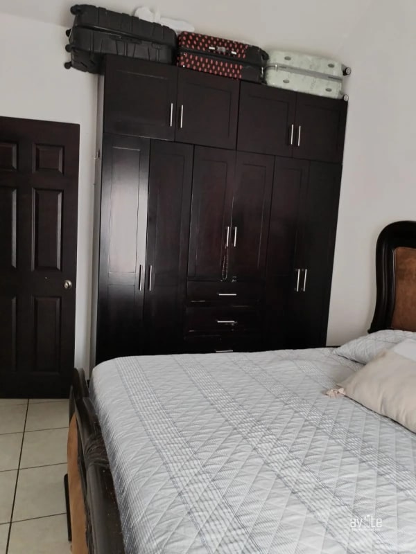 Casa tipo Navarra en venta, dentro de Alameda Norte Q2,900,000 más impuestos - 3