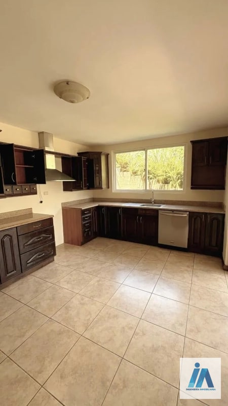 CASA EN VENTA – 📍Condominio Vila Verde, Km 21 Carretera al Salvador - 7
