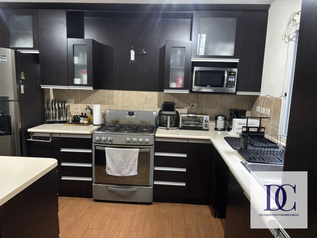 CASA EN VENTA CONDOMINIO BOSQUES DE ARRAZOLA - 8