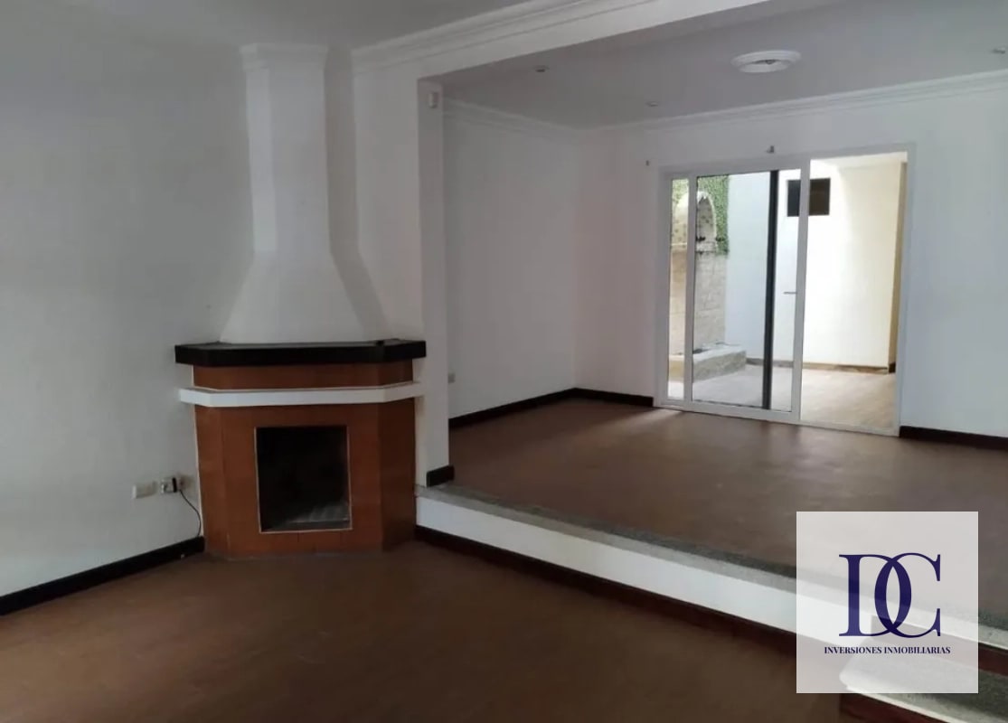 CASA EN VENTA CONDOMINIO BOSQUES DE ARRAZOLA, FHA - 1
