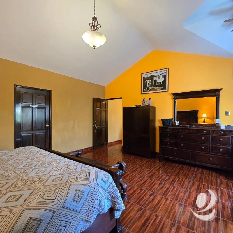 Casa grande en vena en San Cristobal - 6