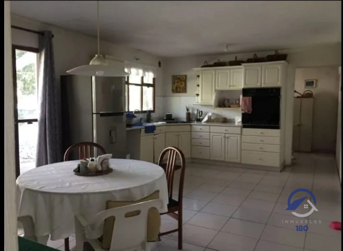 Amplia Casa en venta en CAES, km. 15.5 - 5