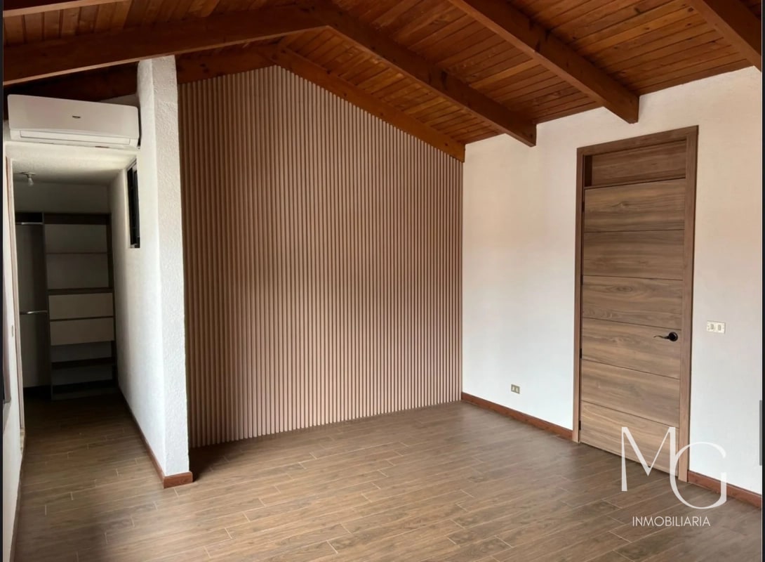 Casa en venta Condominio Zona 10 - 6