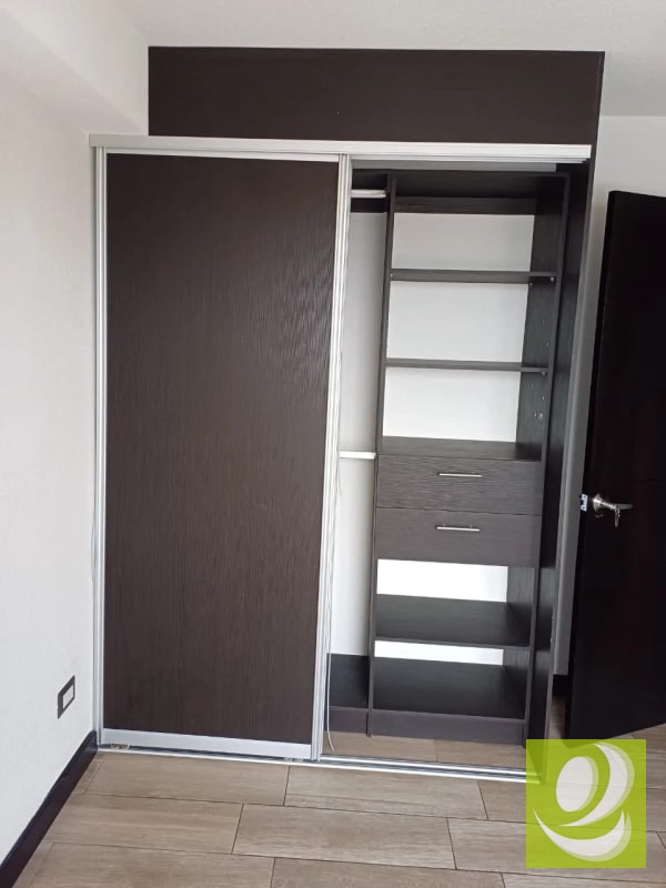 VENDO APARTAMENTO EN PUNTO MARISCAL ZONA 11 - 5