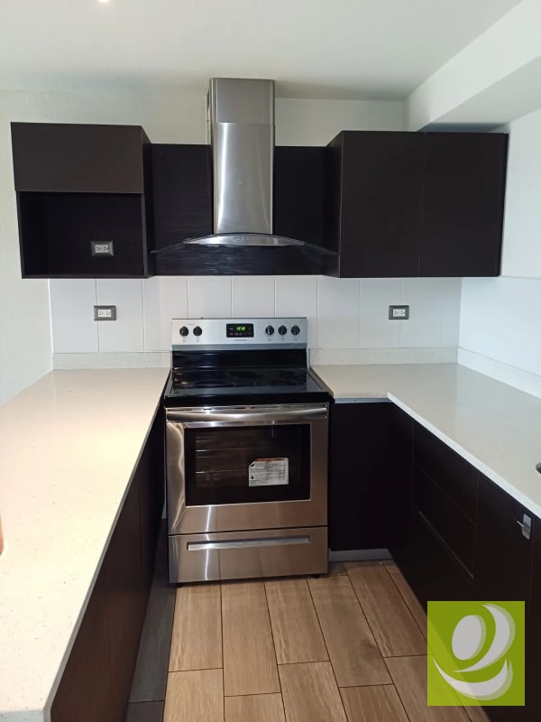 VENDO APARTAMENTO EN PUNTO MARISCAL ZONA 11 - 8