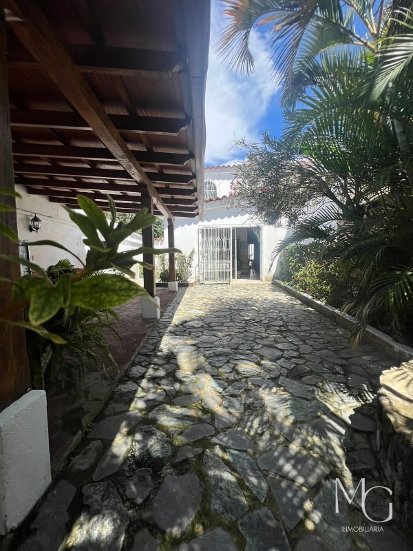 casa en venta a pocos metros de la Roosevelt - 5