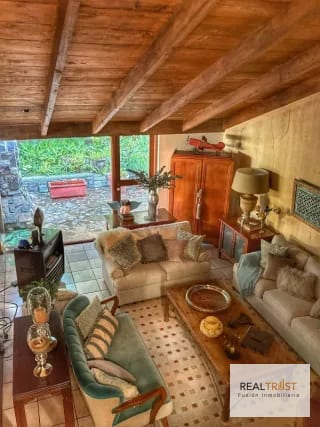 CASA EN VENTA SANTA CATARINA PINULA — Casa en Venta en Santa Catarina Pinula, Guatemala, Ciudad — miniatura 1 de 17