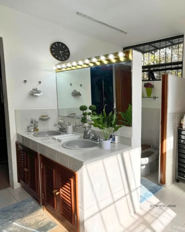 CASA EN VENTA CARRETERA A EL SALVADOR KM 13 - 11