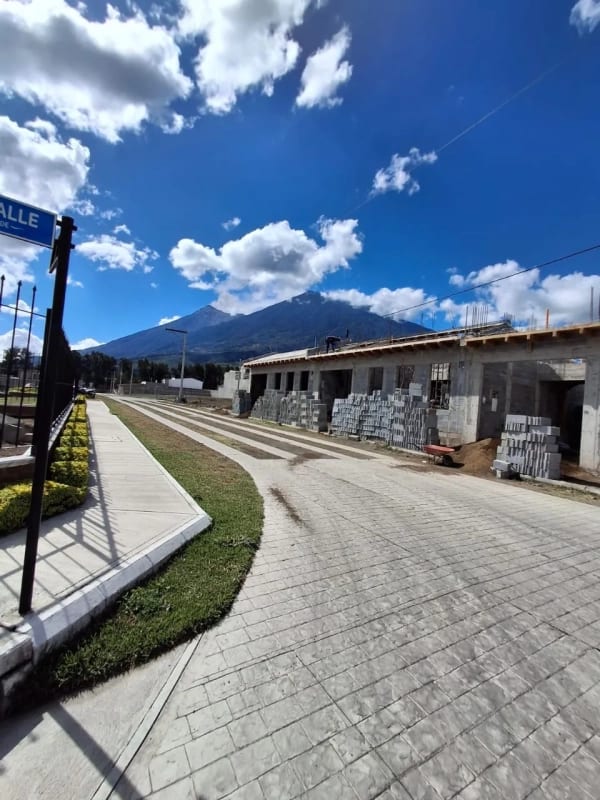CASAS - en Venta  Las Mariposa san Miguel Dueñas, Sacatepequez — Casa en Venta en San Miguel Dueñas, Sacatepéquez — foto 9 de 11