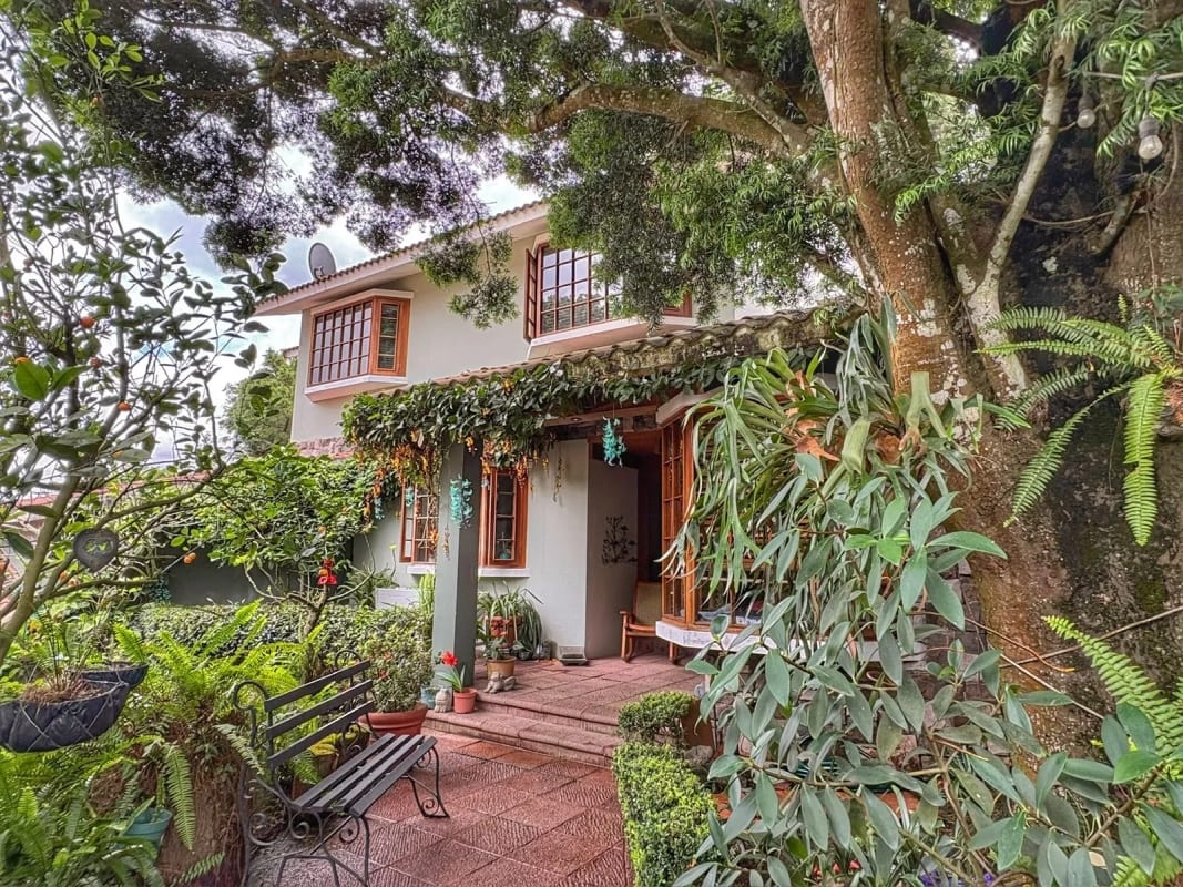 HERMOSA CASA EN RESIDENCIALES LA CRUZ — Casa en Venta en Santa Catarina Pinula, Guatemala, Ciudad — foto 11 de 11