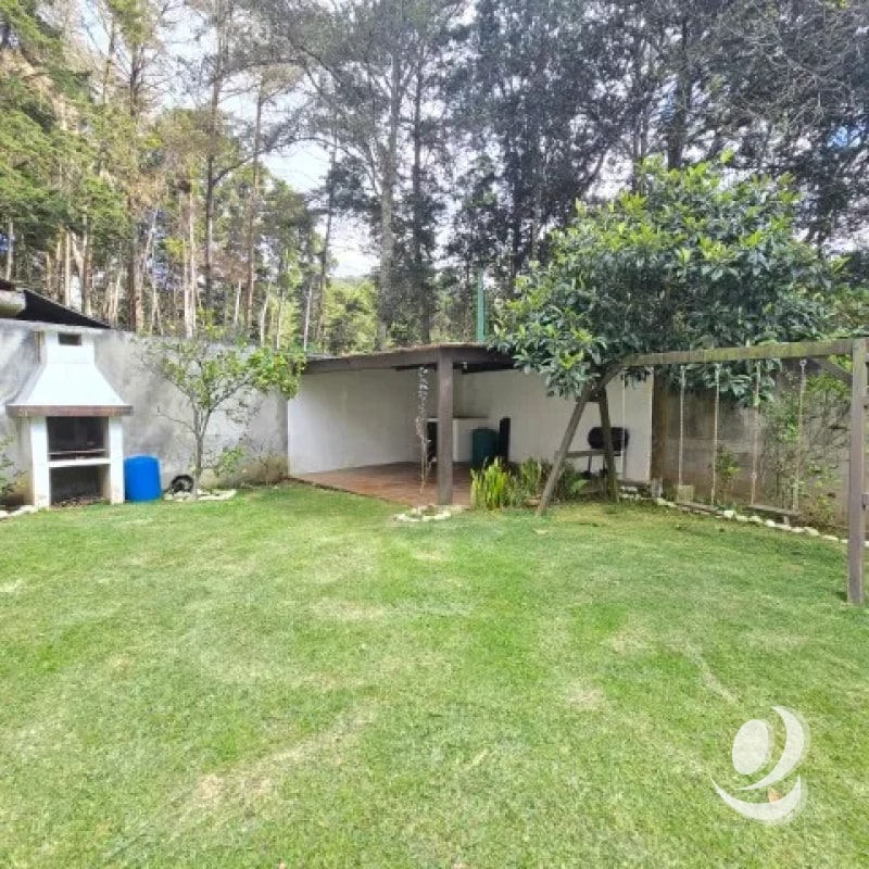 Casa con Jardín en Venta San Lucas Sacatepéquez - 2