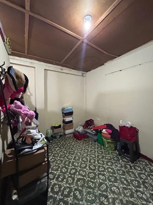 Casa en venta en zona 4 Mixco Monte Real con locales comerciales — Casa en Venta en Zona 4 Mixco, Guatemala, Ciudad — foto 11 de 16