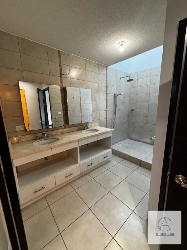 Casa en venta 4 dormitorios, Campos de San Isidro - 7