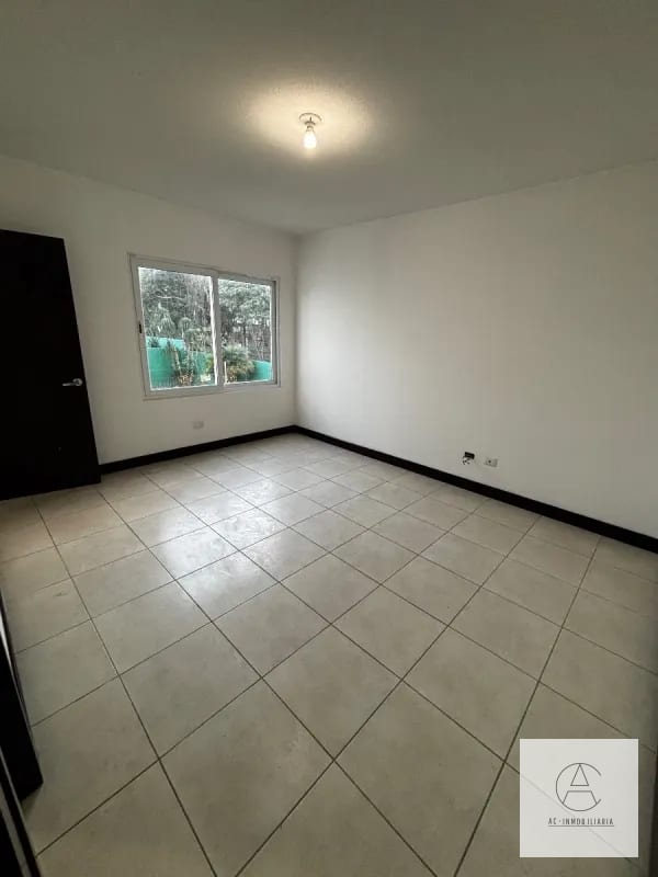 Casa en venta 4 dormitorios, Campos de San Isidro — Casa en Venta en Campos de San Isidro II, Zona 16, Guatemala, Ciudad — foto 3 de 17