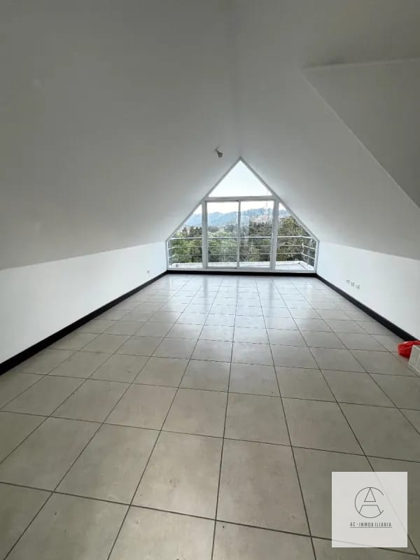 Casa en venta 4 dormitorios, Campos de San Isidro — Casa en Venta en Campos de San Isidro II, Zona 16, Guatemala, Ciudad — foto 2 de 17