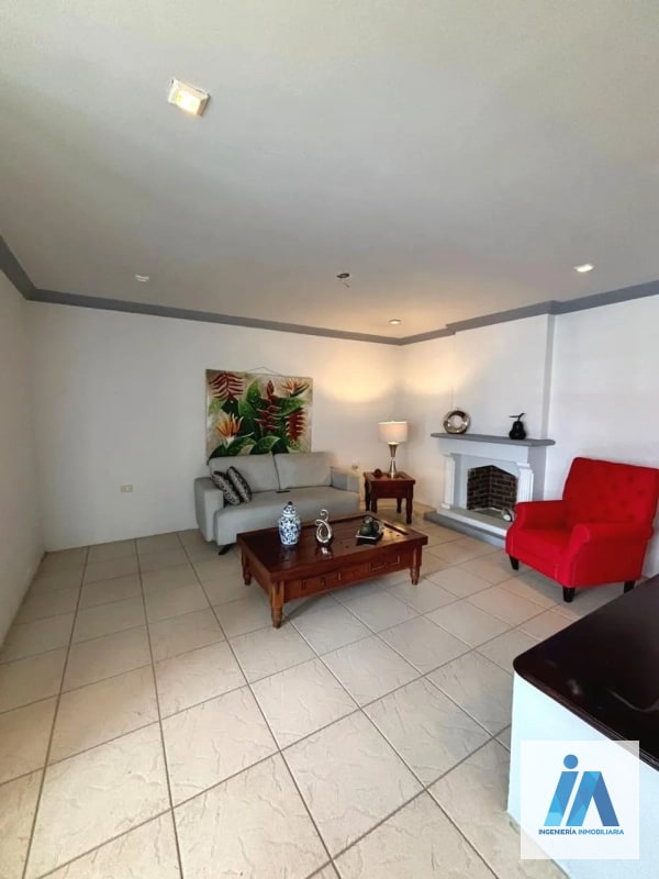 CASA EN VENTA – 📍Condominio Orquídeas, San Cristóbal sector A1, Zona 8 de Mixco - 12