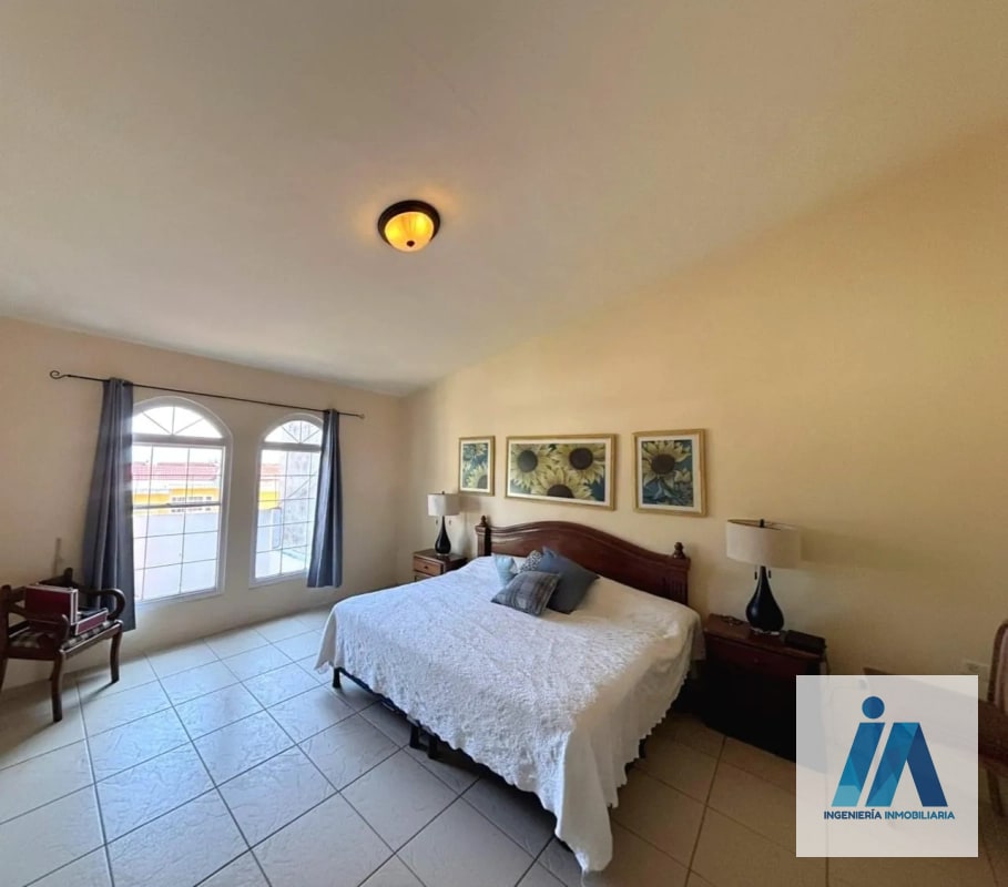 CASA EN VENTA – 📍Condominio Orquídeas, San Cristóbal sector A1, Zona 8 de Mixco - 5