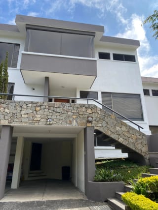 CASA EN VENTA RESIDENCIAL VIZCAYA — Casa en Venta en km 16-20, Carretera a El Salvador, Guatemala, Ciudad — miniatura 1 de 4