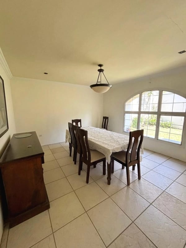 CASA EN VENTA CONDOMINIO LAS ORQUÍDEAS SECTOR  A-1 SAN CRISTÓBAL ZONA 8 MIXCO — Casa en Venta en Zona 8 Mixco, Guatemala, Ciudad — foto 12 de 13