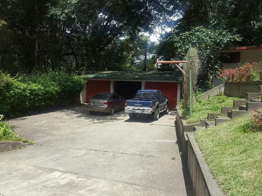 Casa en San Lucas, fuera de garita a pocos metros de Asgard Resort — Casa en Venta en San Lucas Sacatepéquez, Sacatepéquez — foto 8 de 10